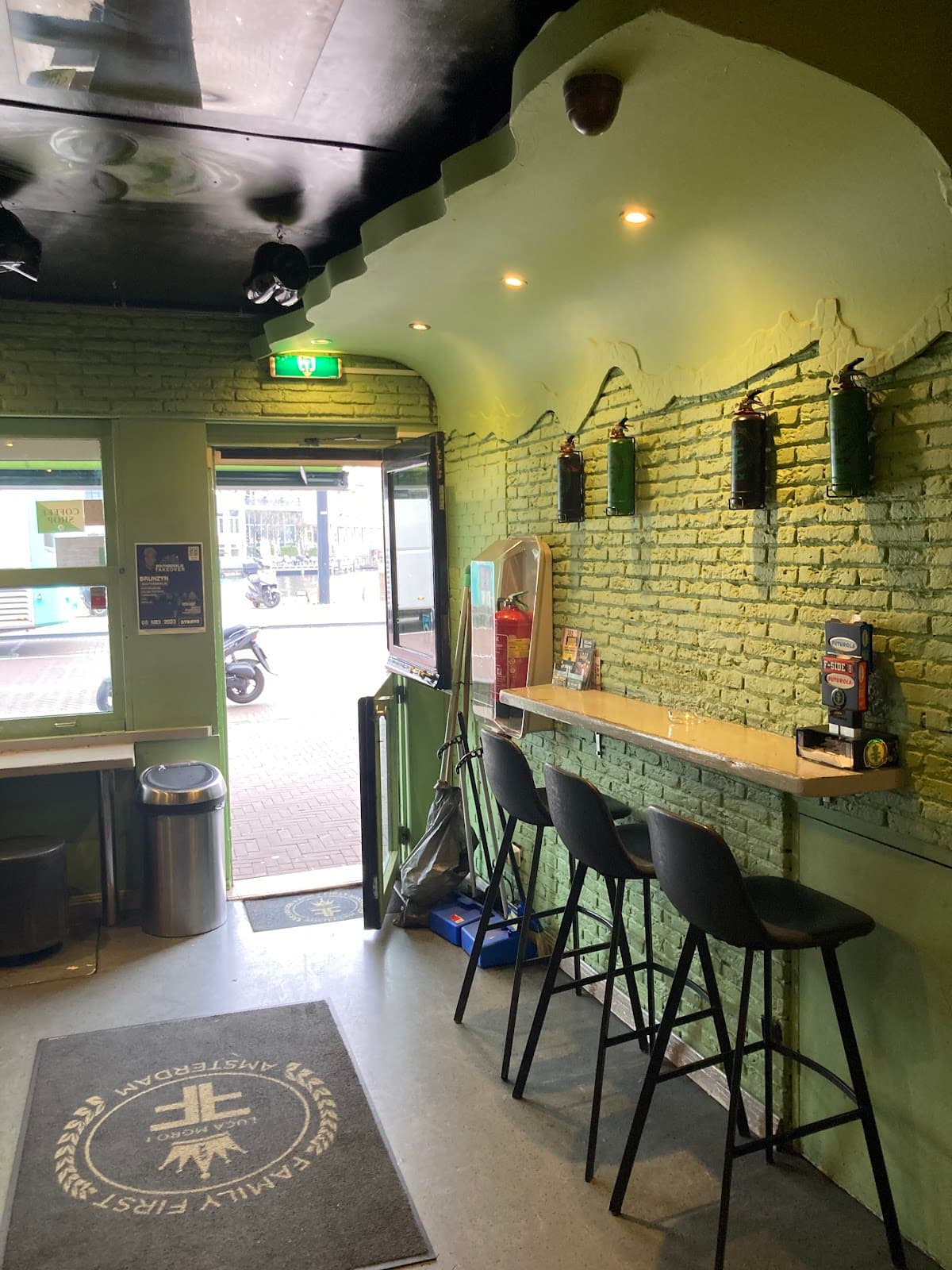 Family First - Foto 3