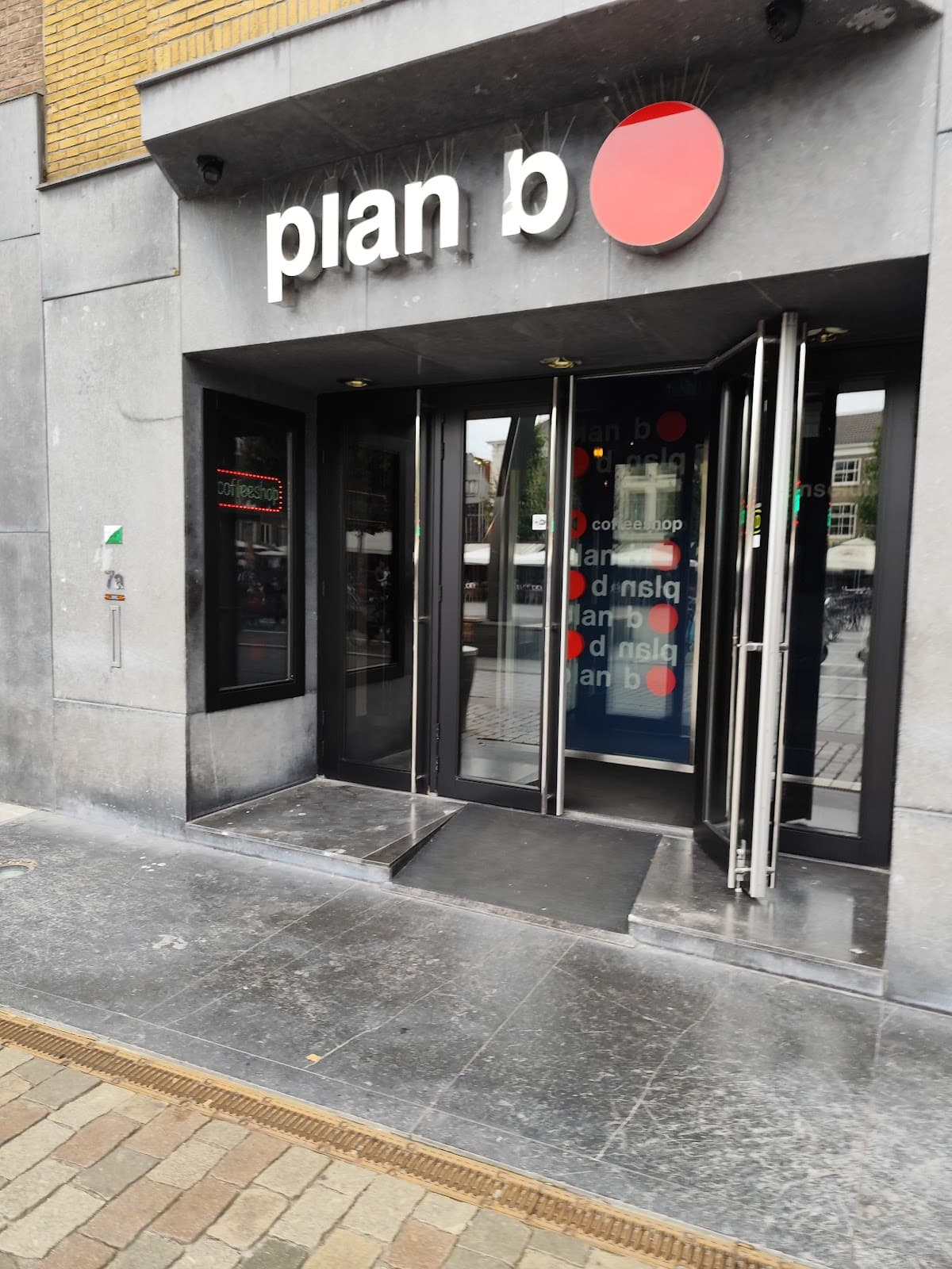 Plan B / Coffeeshop Aarden - Foto 4