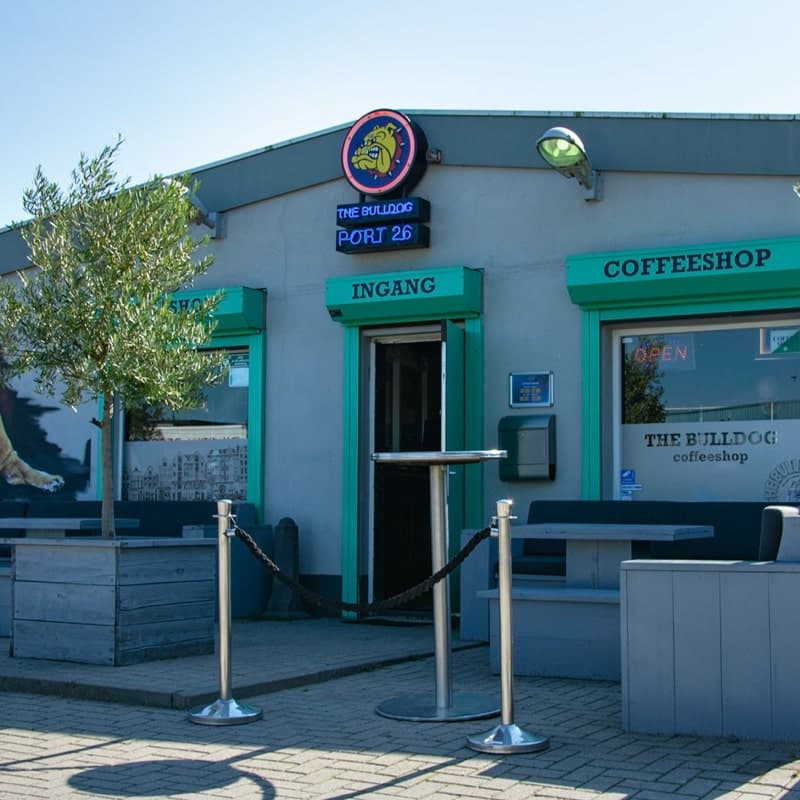 The Bulldog Port 26